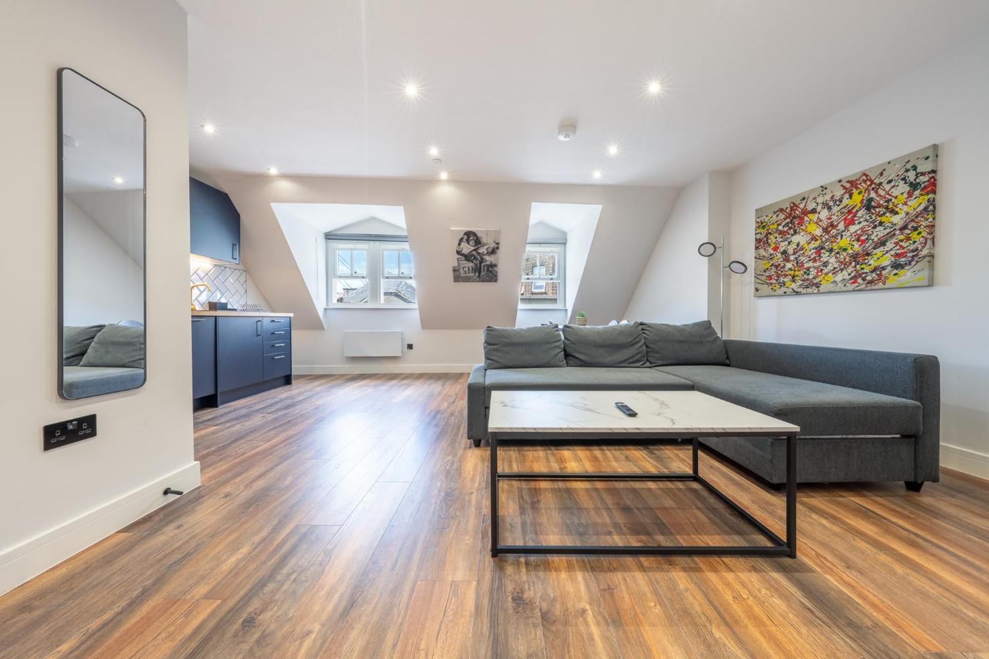 7 - West London Brand New Loft Apartment Exterior photo